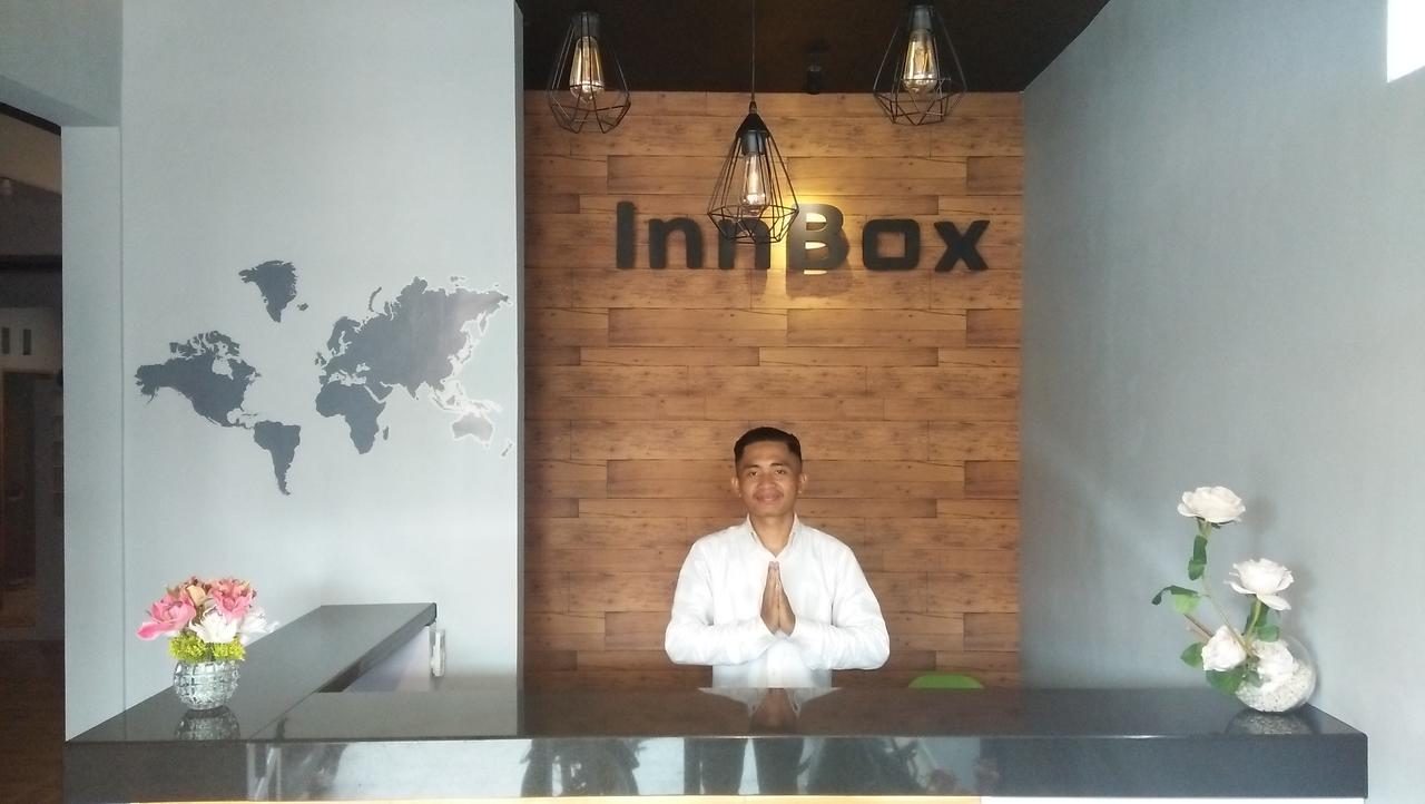 Innbox Capsule Hotel Jembel Zewnętrze zdjęcie